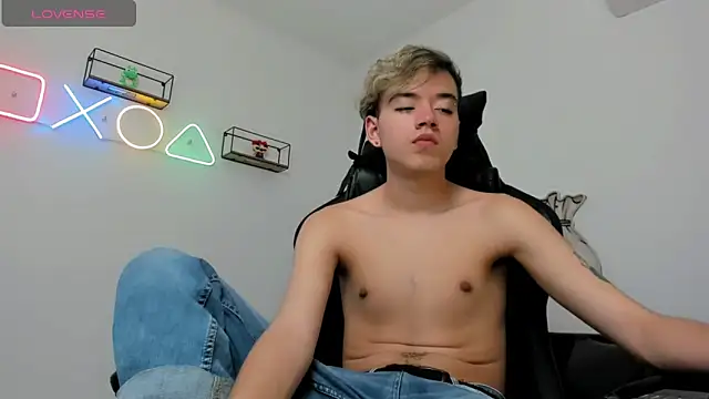 bunny maxi online show from 12/16/24, 03:54