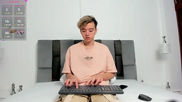 bunny maxi online show from 12/23/24, 12:52