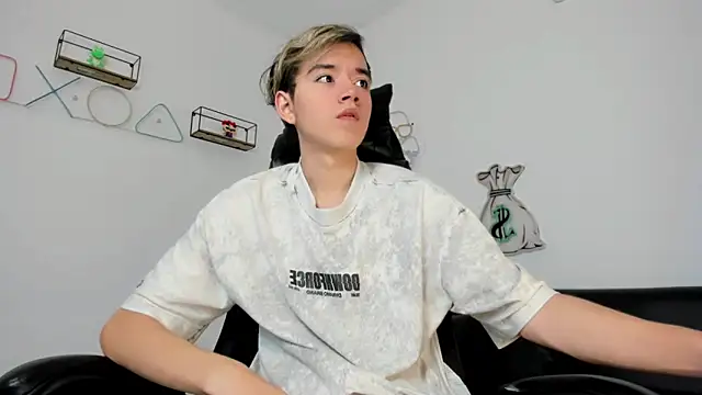 bunny maxi online show from 01/28/25, 12:43