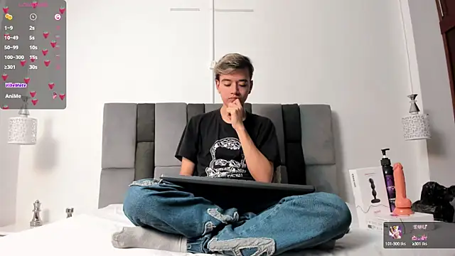 bunny maxi online show from 02/19/25, 12:44