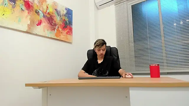 bunny maxi online show from 03/06/25, 12:30