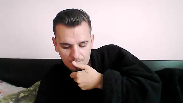 Huge cock22cm online show from 09/29/25, 07:57