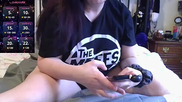 Snapshot of MissKisu chatting on 12/04/24, 12:14 MissKisu online show from 12/04/24, 12:14