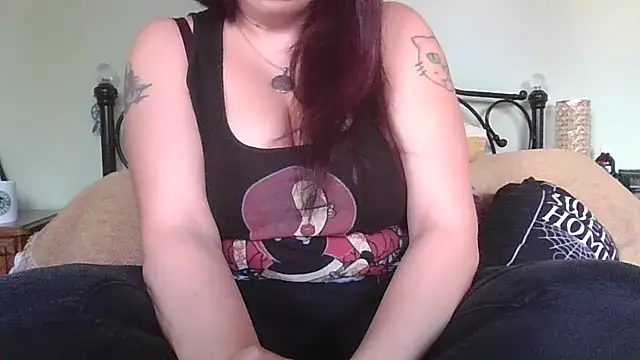 Snapshot of MissKisu chatting on 11/13/25, 10:03 MissKisu online show from 11/13/25, 10:03