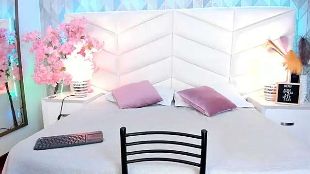 Brenda Garcia online show from 02/23/25, 03:45