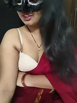 Snapshot of Magical-Couple-telugu chatting on 06/14/26, 01:24 Magical-Couple-telugu online show from 06/14/26, 01:24