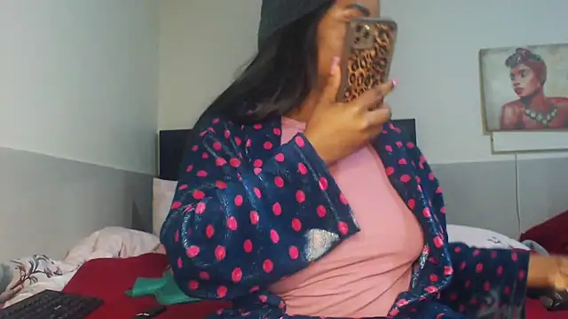 Fiercefoxxy online show from 06/23/26, 06:39