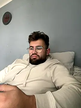 yxssxn24403 online show from 10/13/25, 07:30