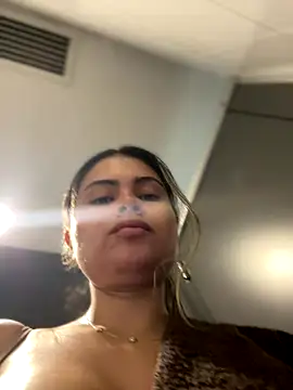 Snapshot of melanny10 chatting on 12/04/24, 12:25 melanny10 online show from 12/04/24, 12:25