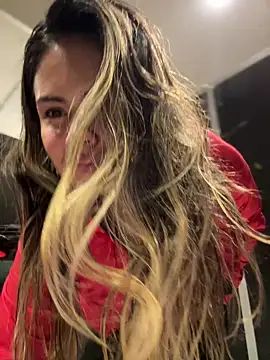 Snapshot of melanny10 chatting on 12/05/24, 12:22 melanny10 online show from 12/05/24, 12:22