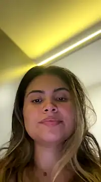 Snapshot of melanny10 chatting on 12/07/24, 03:41 melanny10 online show from 12/07/24, 03:41