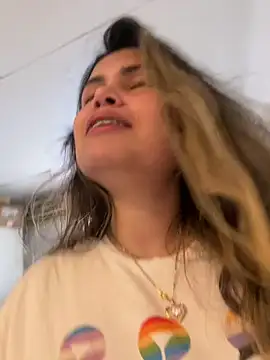 Snapshot of melanny10 chatting on 02/09/25, 08:33 melanny10 online show from 02/09/25, 08:33