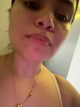 Snapshot of melanny10 chatting on 03/23/25, 08:26 melanny10 online show from 03/23/25, 08:26