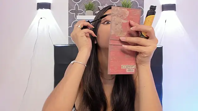 katybabyg online show from 10/29/25, 12:40