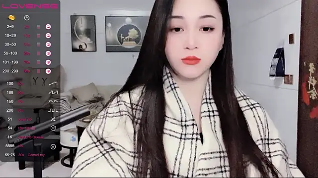 Snapshot of kolll88 chatting on 12/23/24, 04:44 kolll88 online show from 12/23/24, 04:44