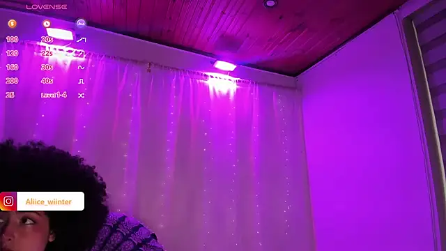 Alice winter  online show from 12/22/24, 09:09