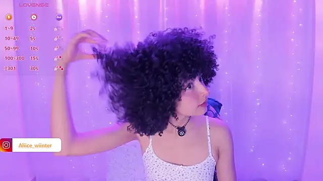 Alice winter  online show from 01/18/25, 08:40