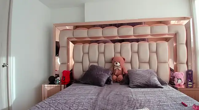 Snapshot of candy-sam28 chatting on 12/09/24, 09:26 candy-sam28 online show from 12/09/24, 09:26