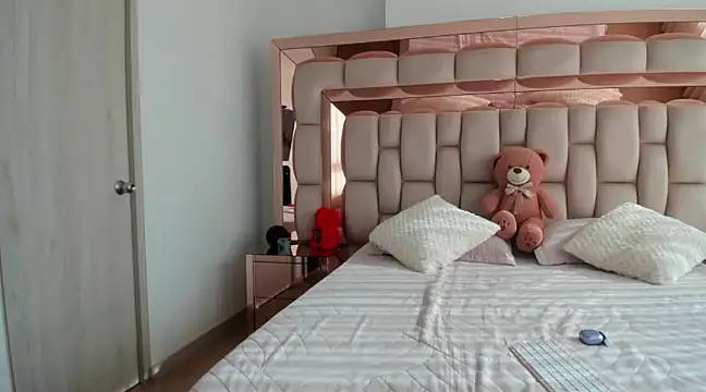 Snapshot of candy-sam28 chatting on 01/26/25, 08:56 candy-sam28 online show from 01/26/25, 08:56