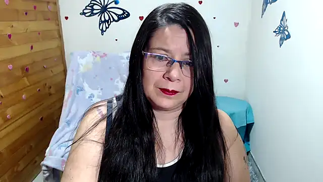 lilisa777 online show from 10/07/25, 12:41