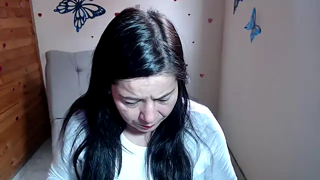 lilisa777 online show from 11/13/25, 05:23