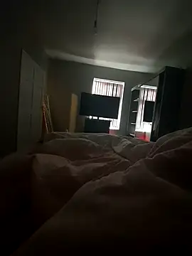 Snapshot of roxy_bigtits1 chatting on 01/11/25, 11:34 roxy bigtits1 online show from 01/11/25, 11:34