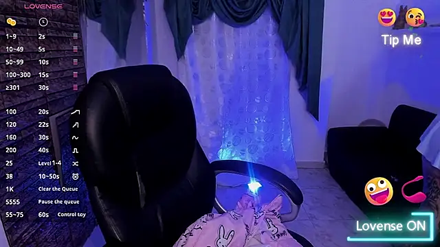 KetziaDoll online show from 09/30/25, 12:48