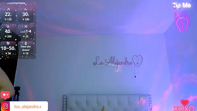 Snapshot of alee_lenoxx chatting on 01/12/25, 11:36 alee lenoxx online show from 01/12/25, 11:36