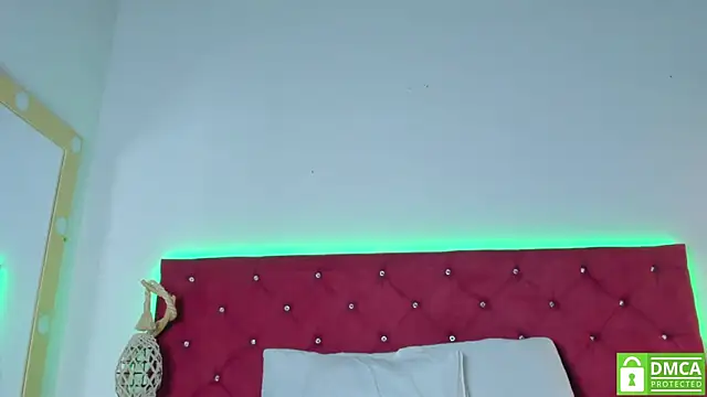 Ruth harvey  online show from 03/06/25, 03:02