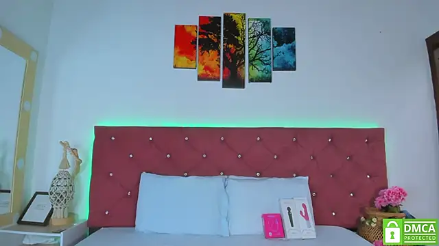 Ruth harvey  online show from 09/18/25, 01:24