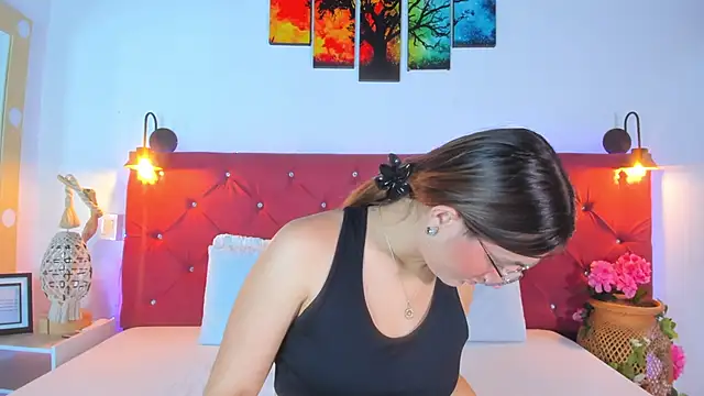 Ruth harvey  online show from 09/26/25, 01:26