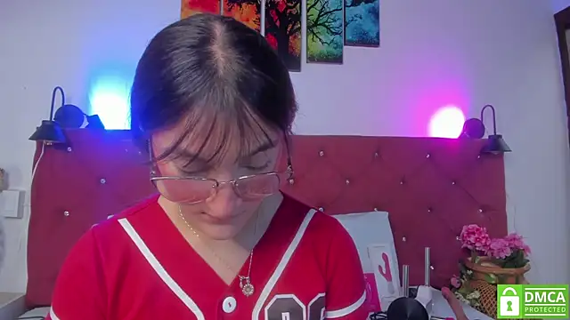 Ruth harvey  online show from 11/28/25, 01:36