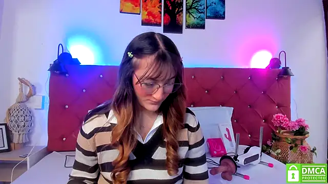 Ruth harvey  online show from 12/03/25, 02:48