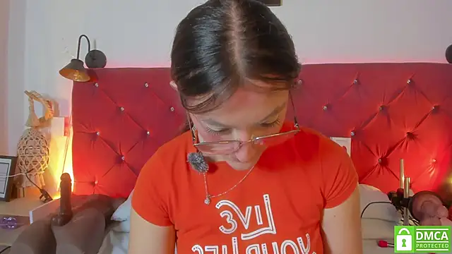 Ruth harvey  online show from 03/30/26, 01:56