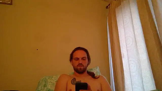 Snapshot of VitaminmanFL chatting on 12/31/24, 12:46 VitaminmanFL online show from 12/31/24, 12:46