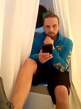 Snapshot of VitaminmanFL chatting on 01/04/25, 08:27 VitaminmanFL online show from 01/04/25, 08:27