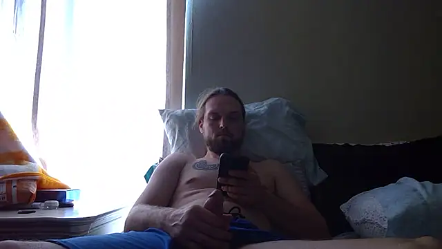 Snapshot of VitaminmanFL chatting on 02/10/25, 05:09 VitaminmanFL online show from 02/10/25, 05:09