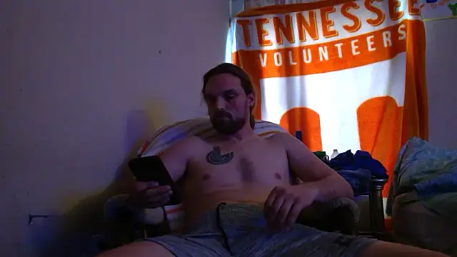 Snapshot of VitaminmanFL chatting on 03/05/25, 02:23 VitaminmanFL online show from 03/05/25, 02:23