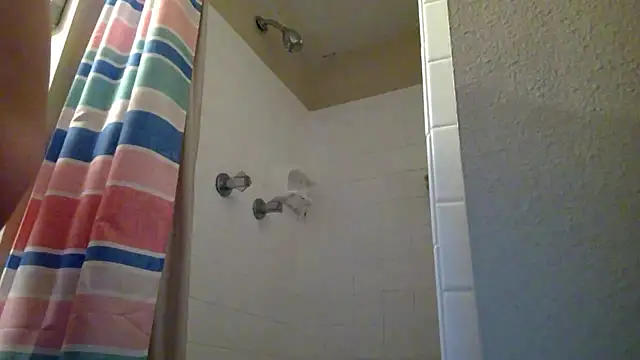 Snapshot of VitaminmanFL chatting on 03/08/25, 04:17 VitaminmanFL online show from 03/08/25, 04:17