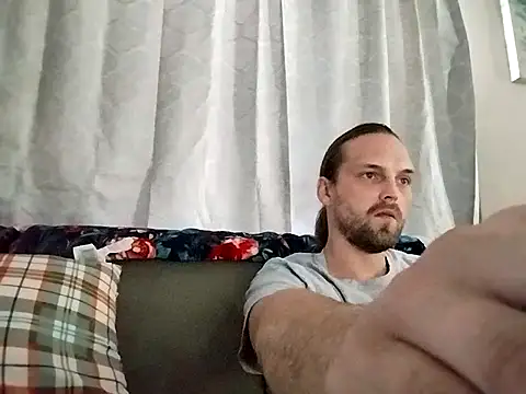 Snapshot of VitaminmanFL chatting on 09/16/25, 01:01 VitaminmanFL online show from 09/16/25, 01:01