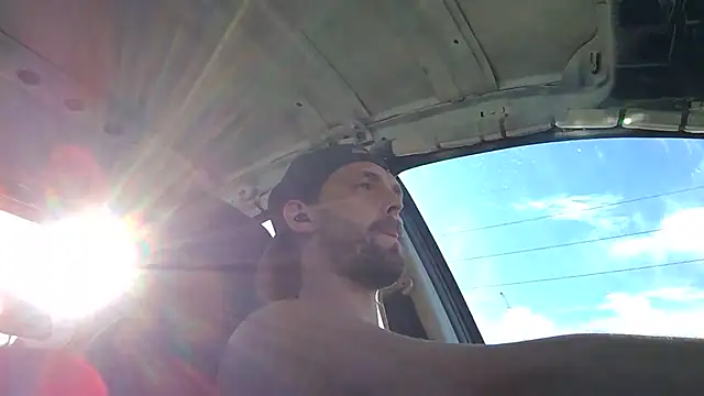 Snapshot of VitaminmanFL chatting on 09/27/25, 09:42 VitaminmanFL online show from 09/27/25, 09:42