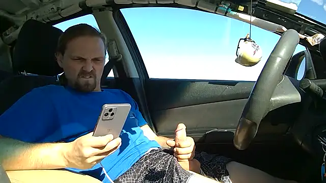 Snapshot of VitaminmanFL chatting on 11/13/25, 06:07 VitaminmanFL online show from 11/13/25, 06:07