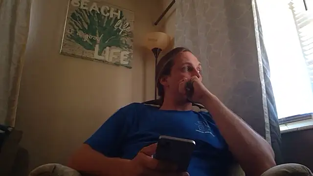 Snapshot of VitaminmanFL chatting on 11/14/25, 06:28 VitaminmanFL online show from 11/14/25, 06:28