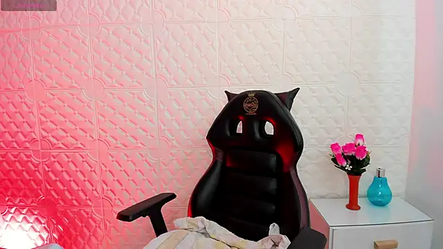 Alessandraa ferri  online show from 02/13/25, 09:06