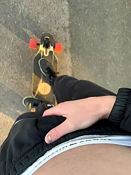 Snapshot of jerk_it_out69 chatting on 09/12/25, 05:40 jerk it out69 online show from 09/12/25, 05:40