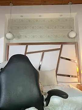 lizzy jooss online show from 02/11/26, 01:10