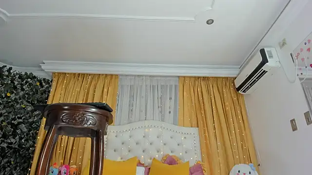 Snapshot of Alex_Keit chatting on 09/08/25, 02:16 Alex Keit online show from 09/08/25, 02:16