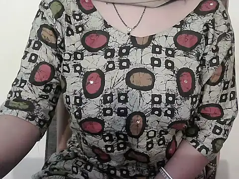 Snapshot of AMBIKA-MISHRA99 chatting on 11/01/25, 01:18 AMBIKA-MISHRA99 online show from 11/01/25, 01:18