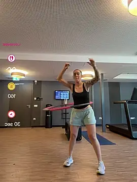 emiliasommer online show from 06/18/26, 08:25