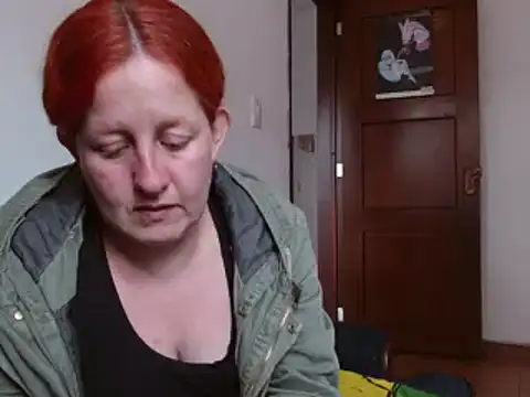 ViioletaMora online show from 09/17/25, 06:31